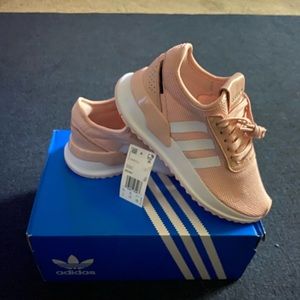 Women Or Youth Shoes  Adidas Shoes
